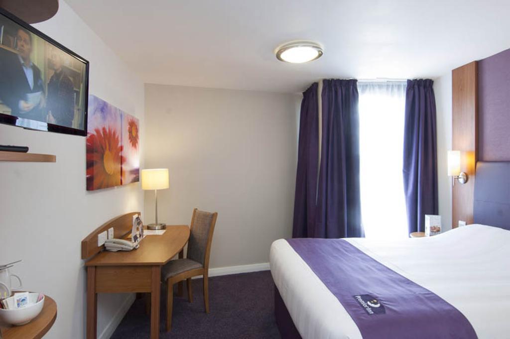 Premier Inn Norwich - Broadlands Park Thorpe St Andrew Room photo